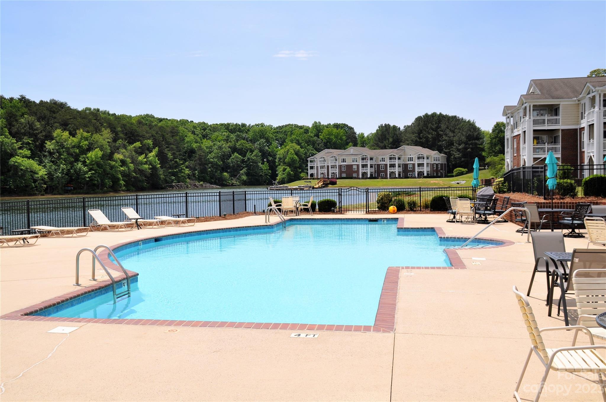 Spinnaker Point - Residential