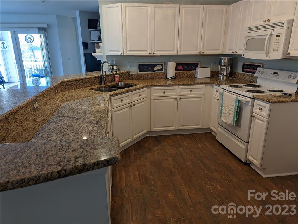 Spinnaker Point - Residential