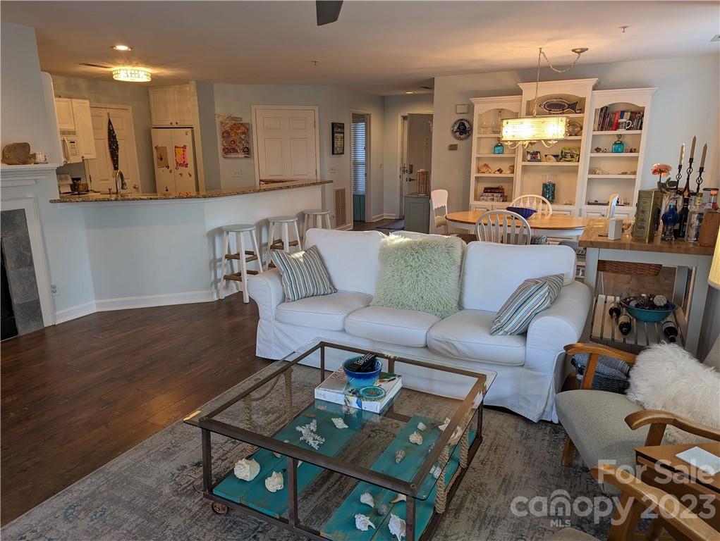 Spinnaker Point - Residential