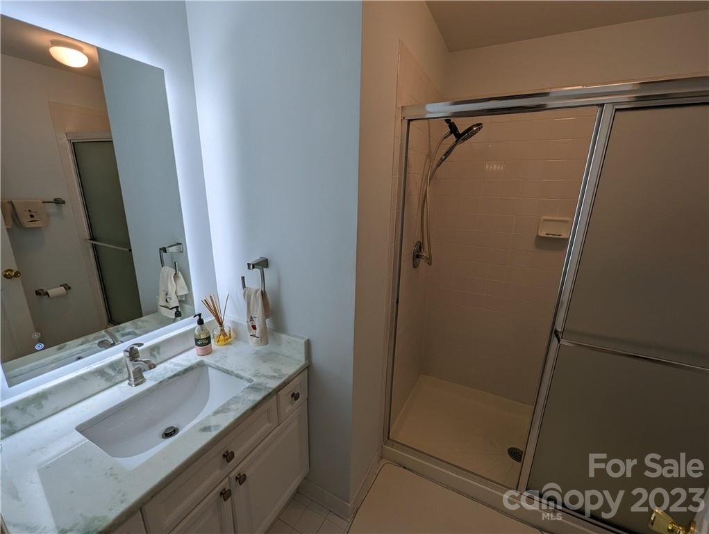 Spinnaker Point - Residential