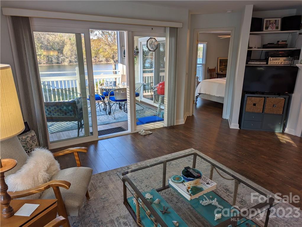 Spinnaker Point - Residential