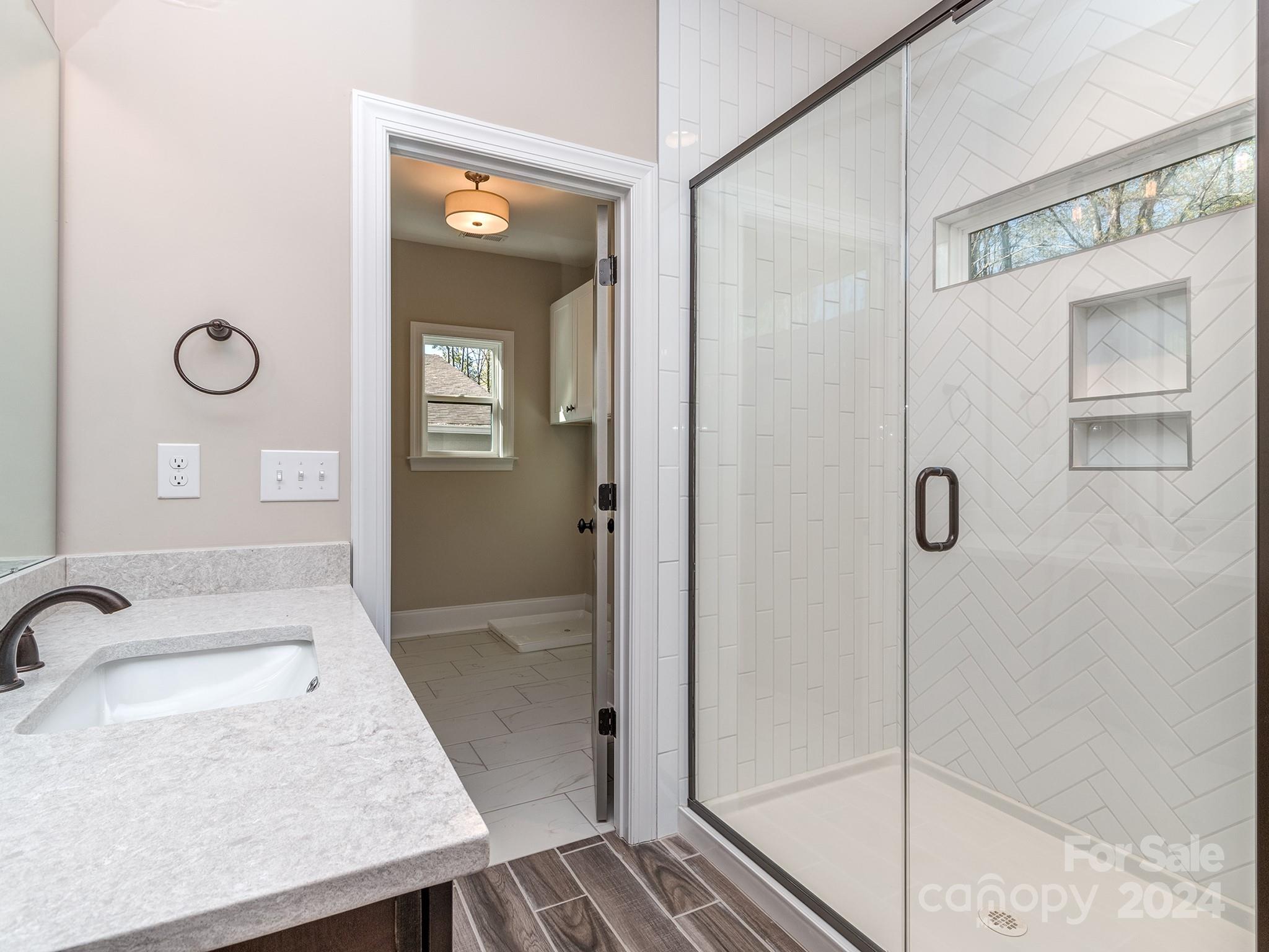 Tega Cay - Residential