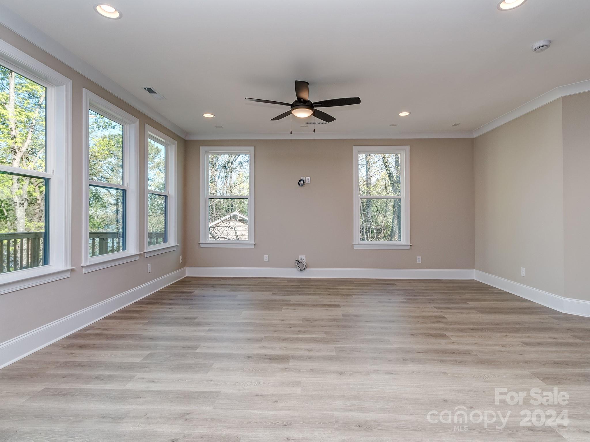 Tega Cay - Residential