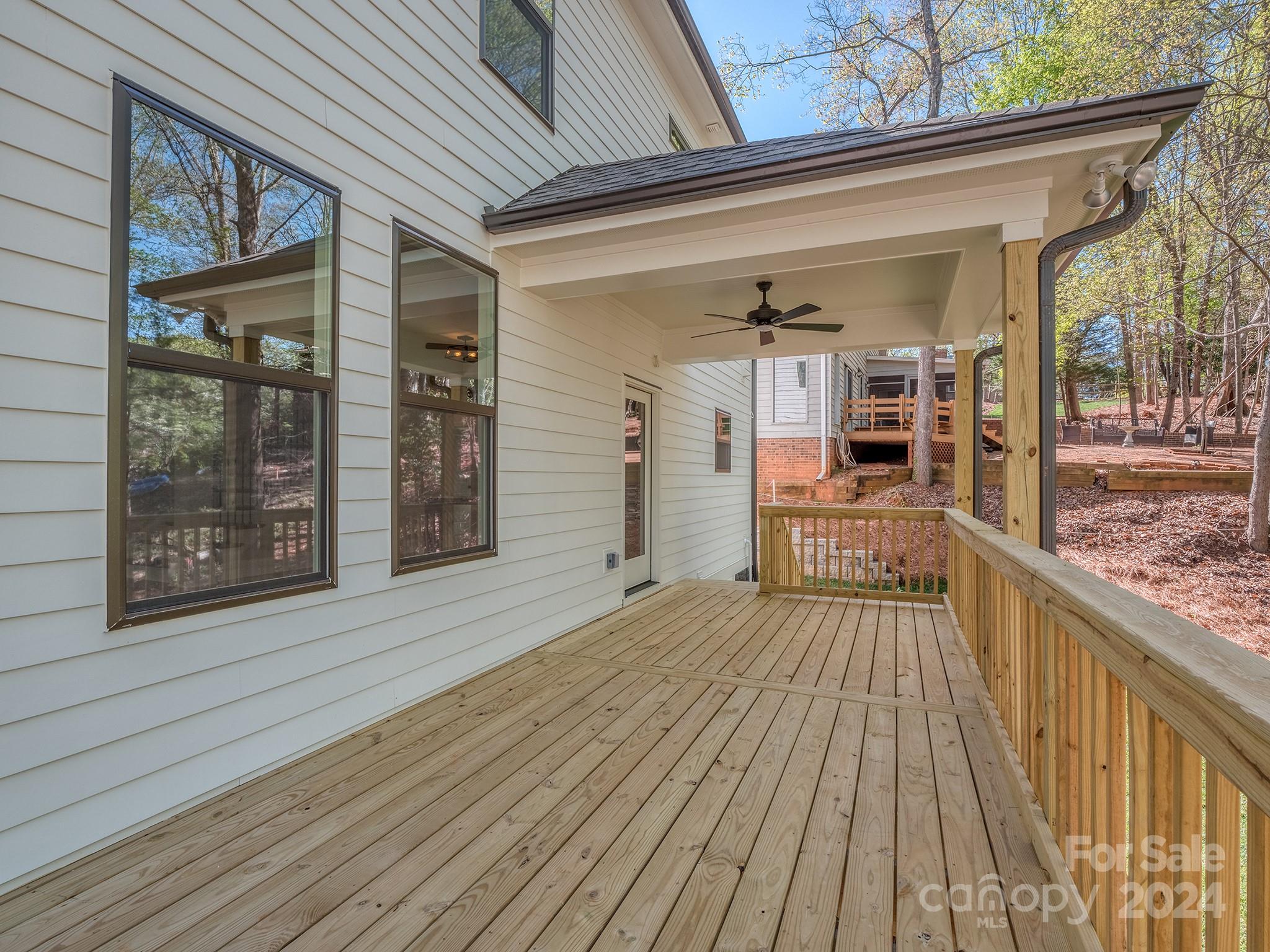 Tega Cay - Residential