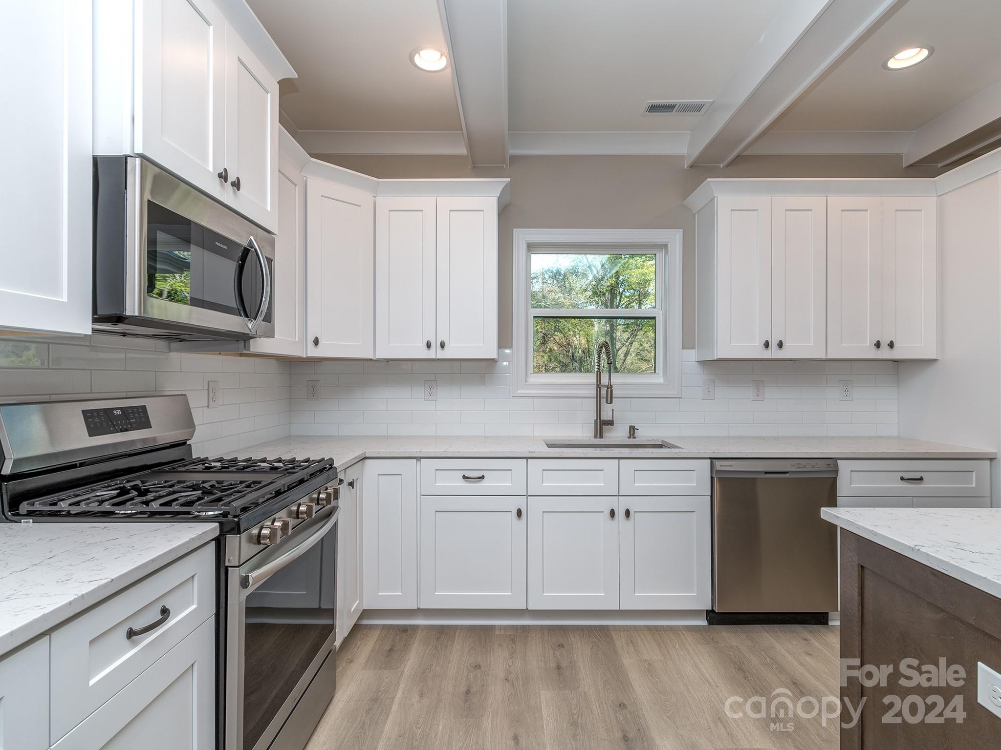 Tega Cay - Residential