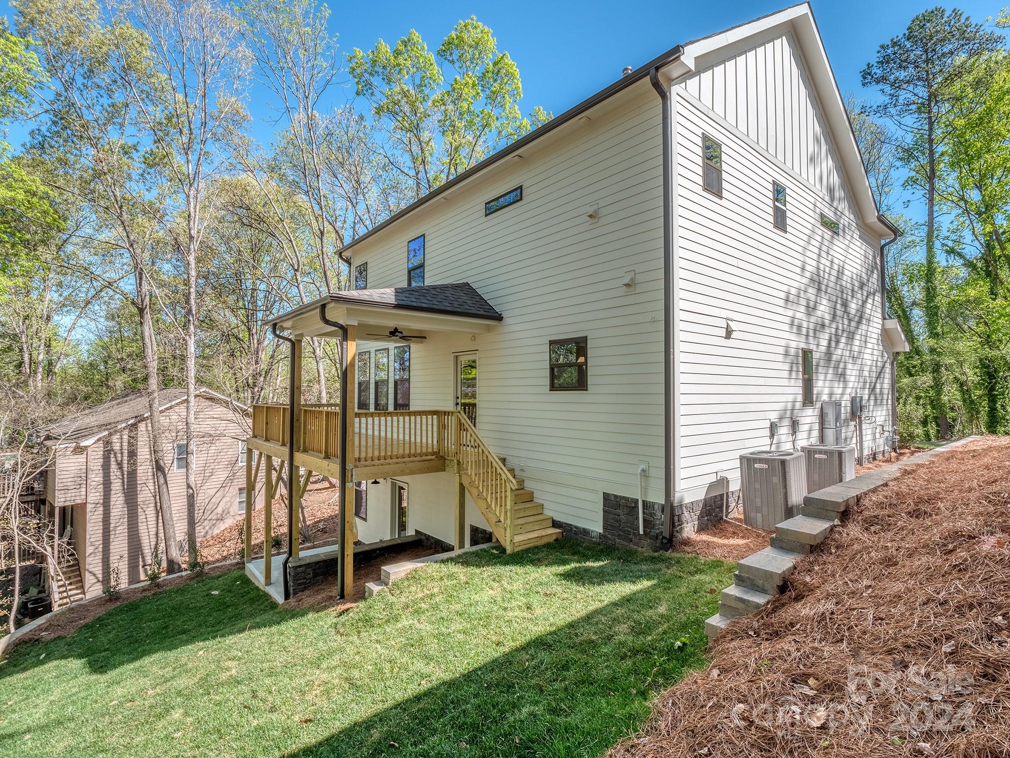 Tega Cay - Residential