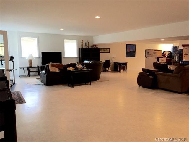 Verdict Ridge - Residential Lease