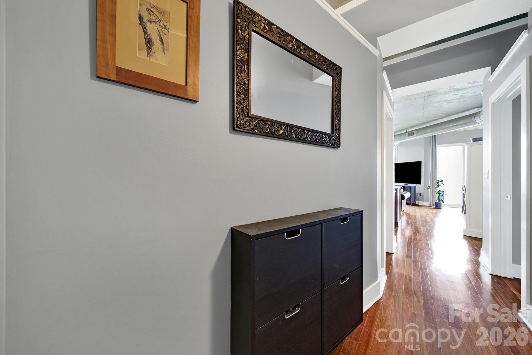 505 E 6th Street 909