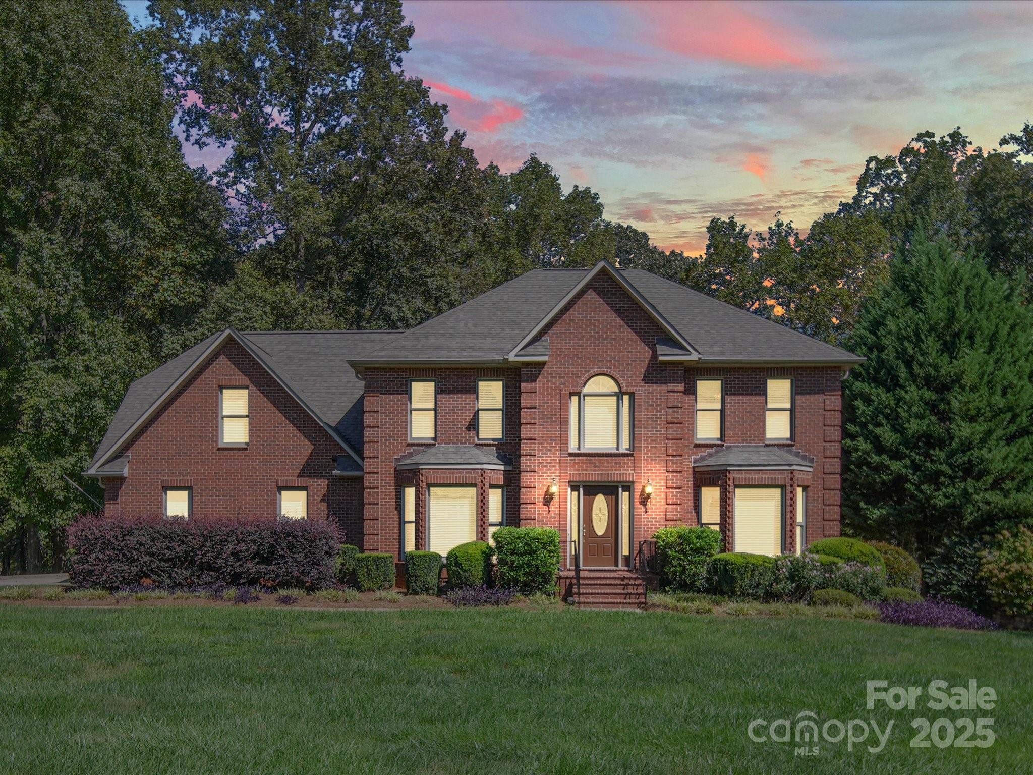 907 Weymouth Drive