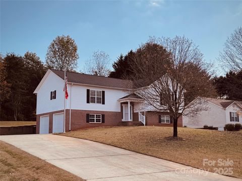 112 Meadowcreek Drive Hudson NC 28638