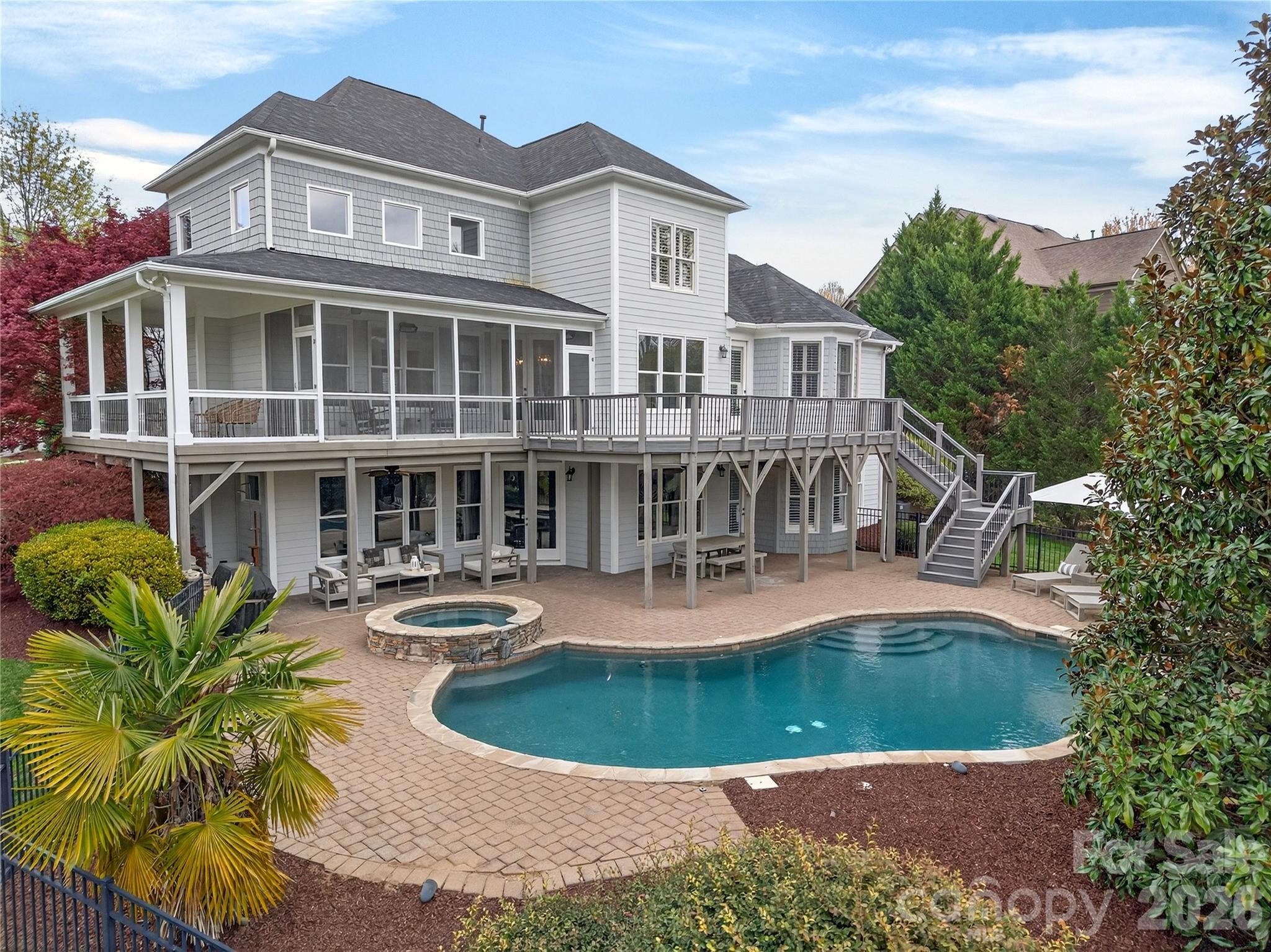 18502 Green Knoll Trace