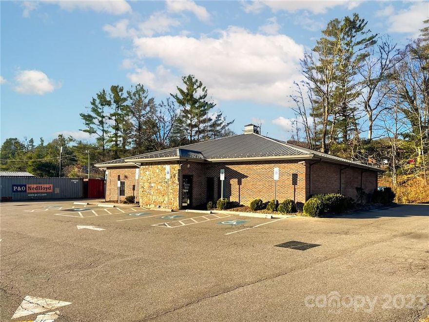 +/-4k SF class A medical office building built in 2000 and renovated in 2021 located near Blue Ridge Regional Hospital. Turnkey, ready for occupancy. The property fronts Highway 226 providing good visibility and access.

***SEE BROCHURE FOR MORE DETAILS***