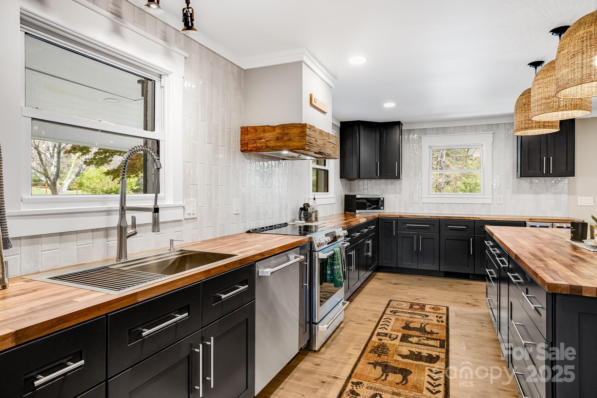 95 Hunters Ridge Road