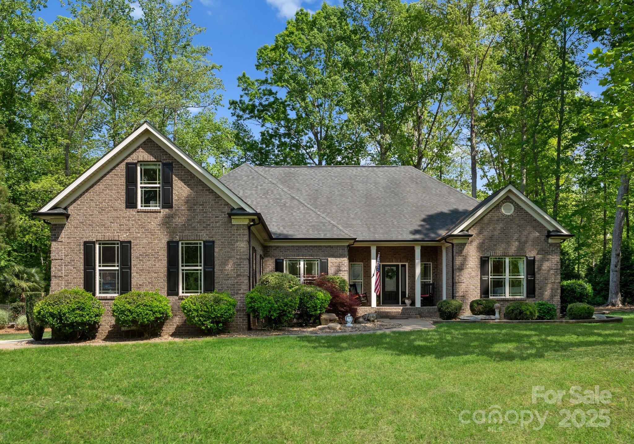 860 Arrow Point Lane