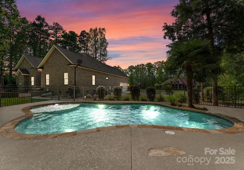 860 Arrow Point Lane Davidson NC 28036