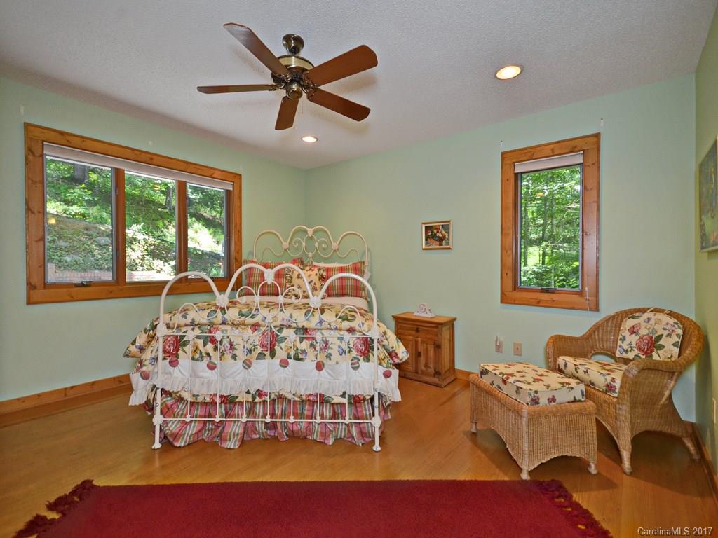 Laurel Ridge Country Club - Residential