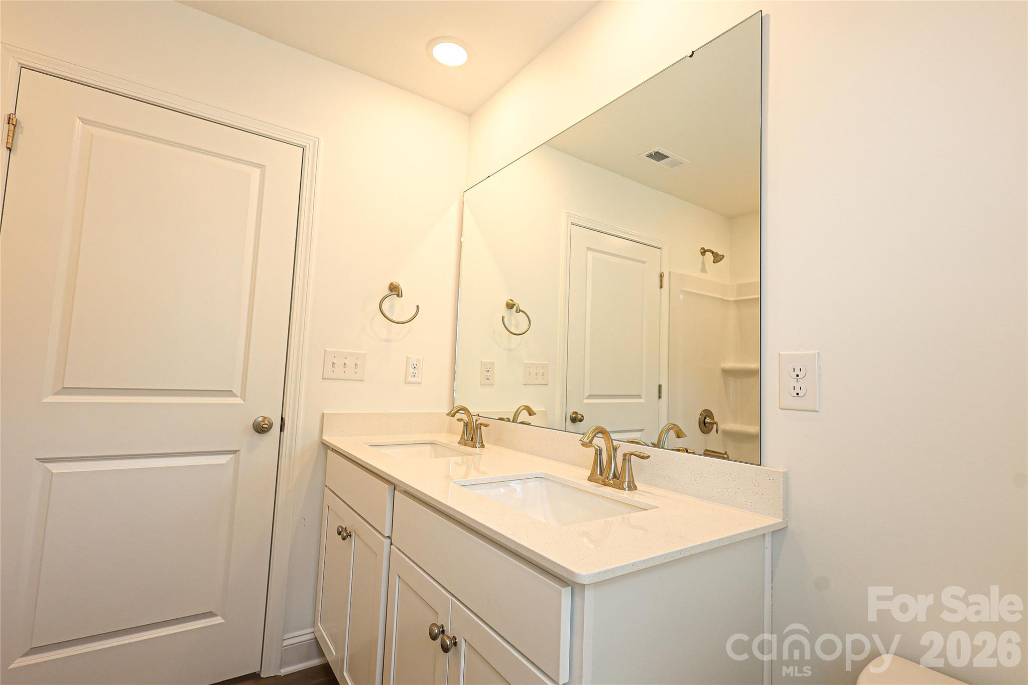 Rivercross - Residential