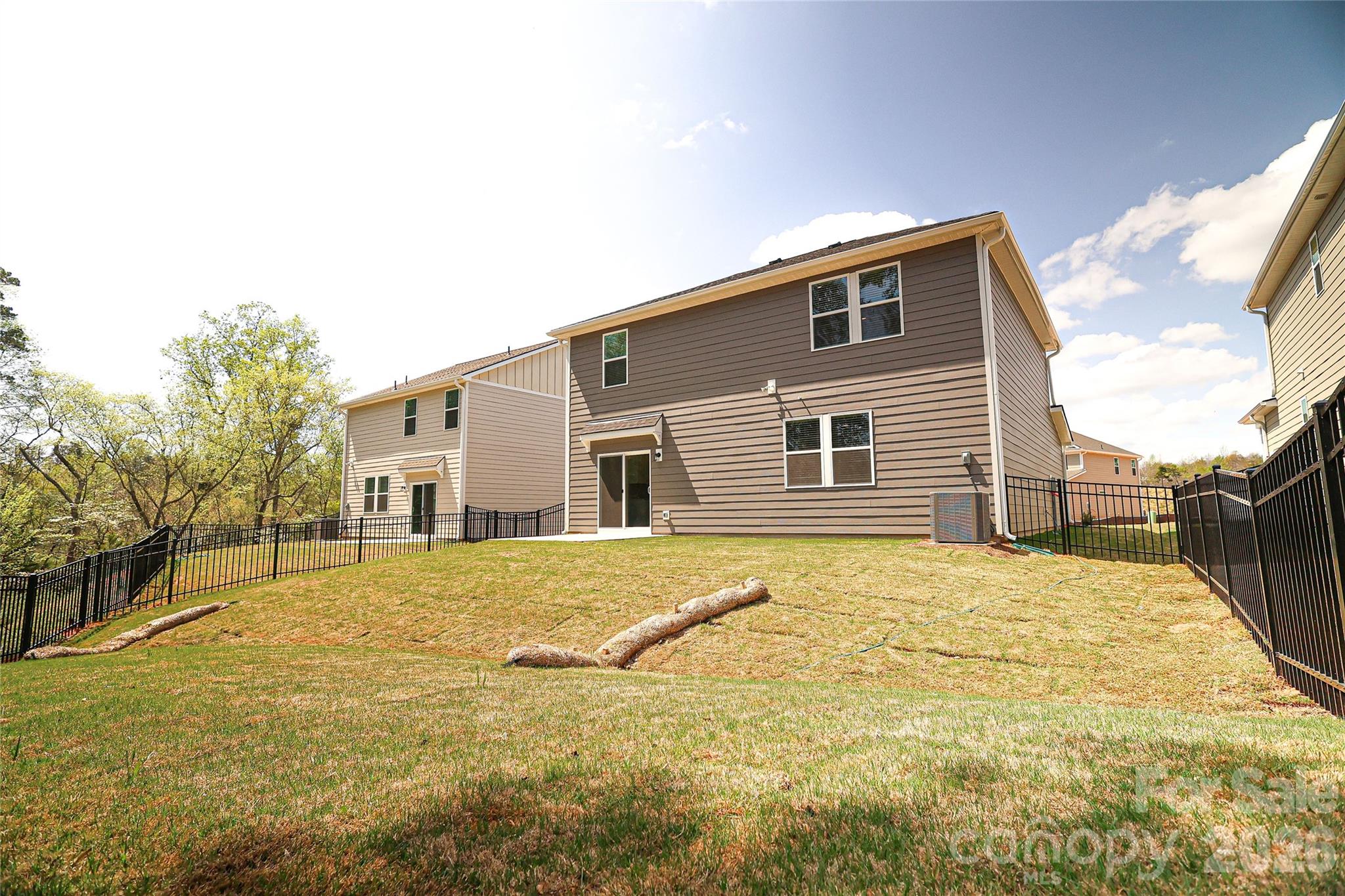 Rivercross - Residential