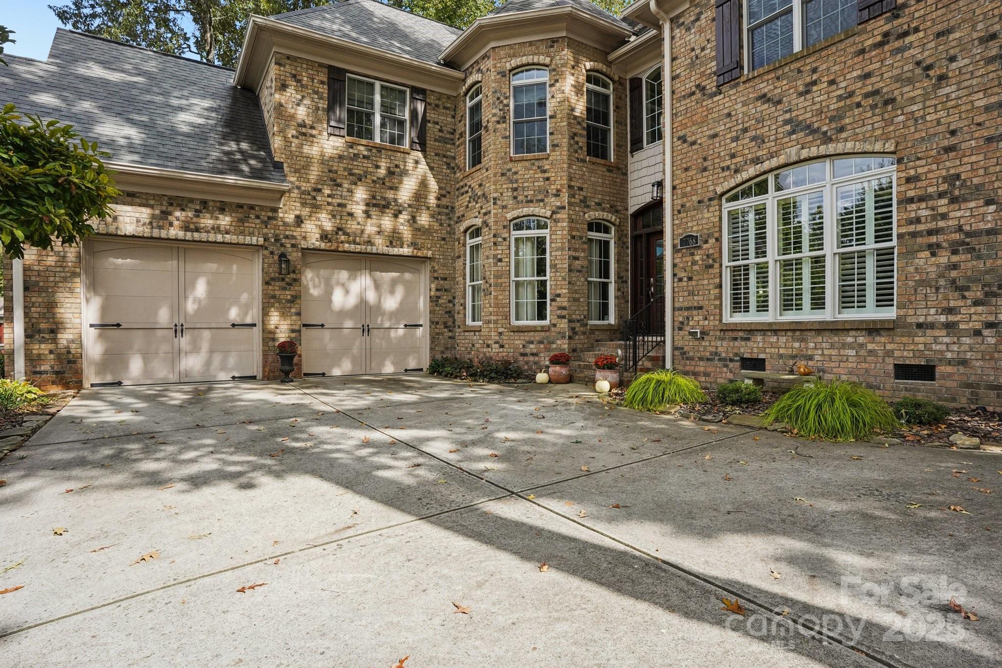 7768 Burning Ridge Drive