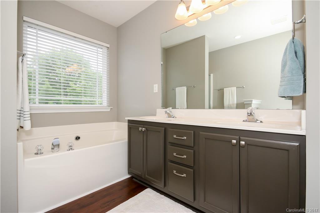 Oakhurst - Residential