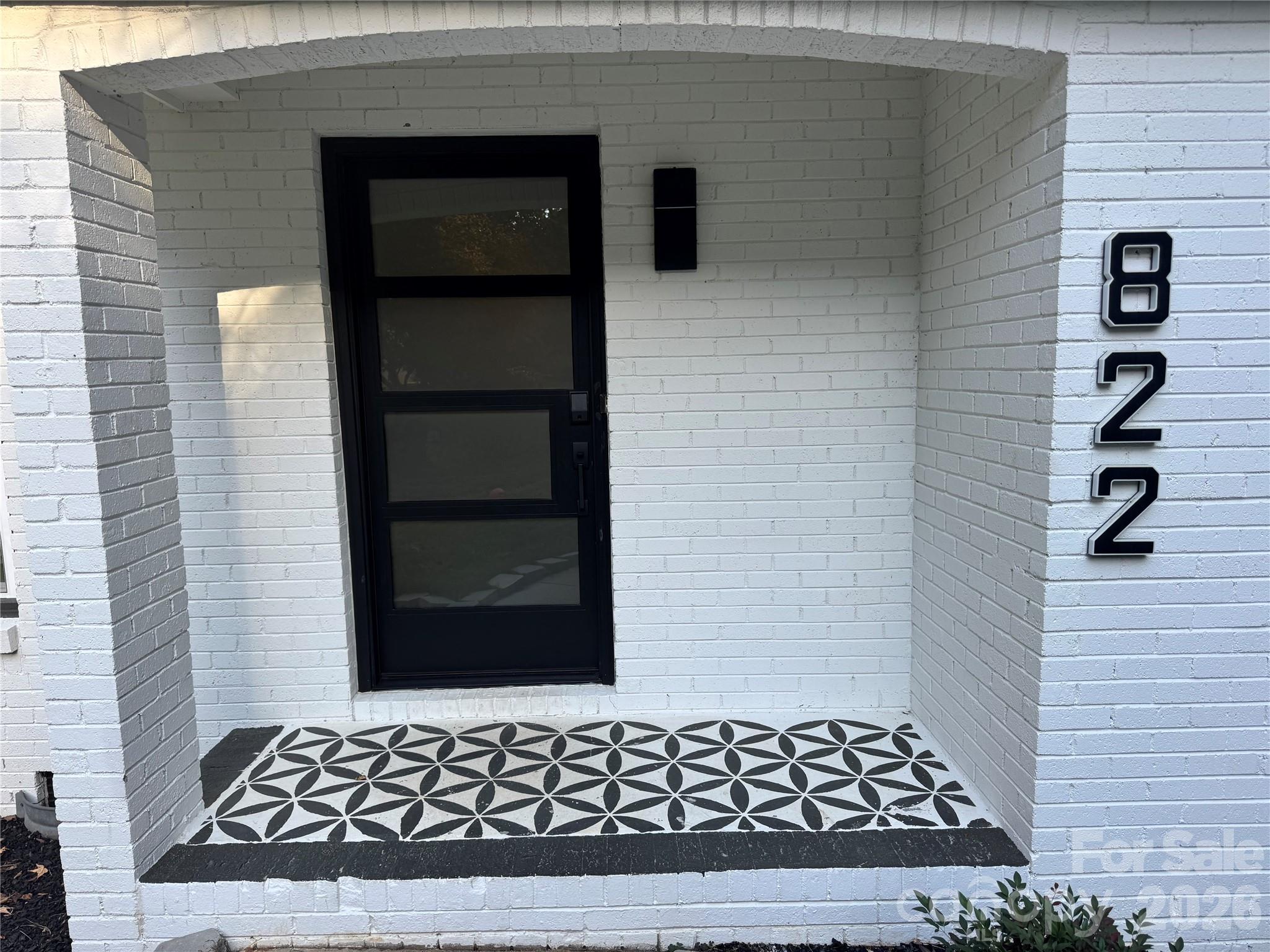 822 Ingraham Place