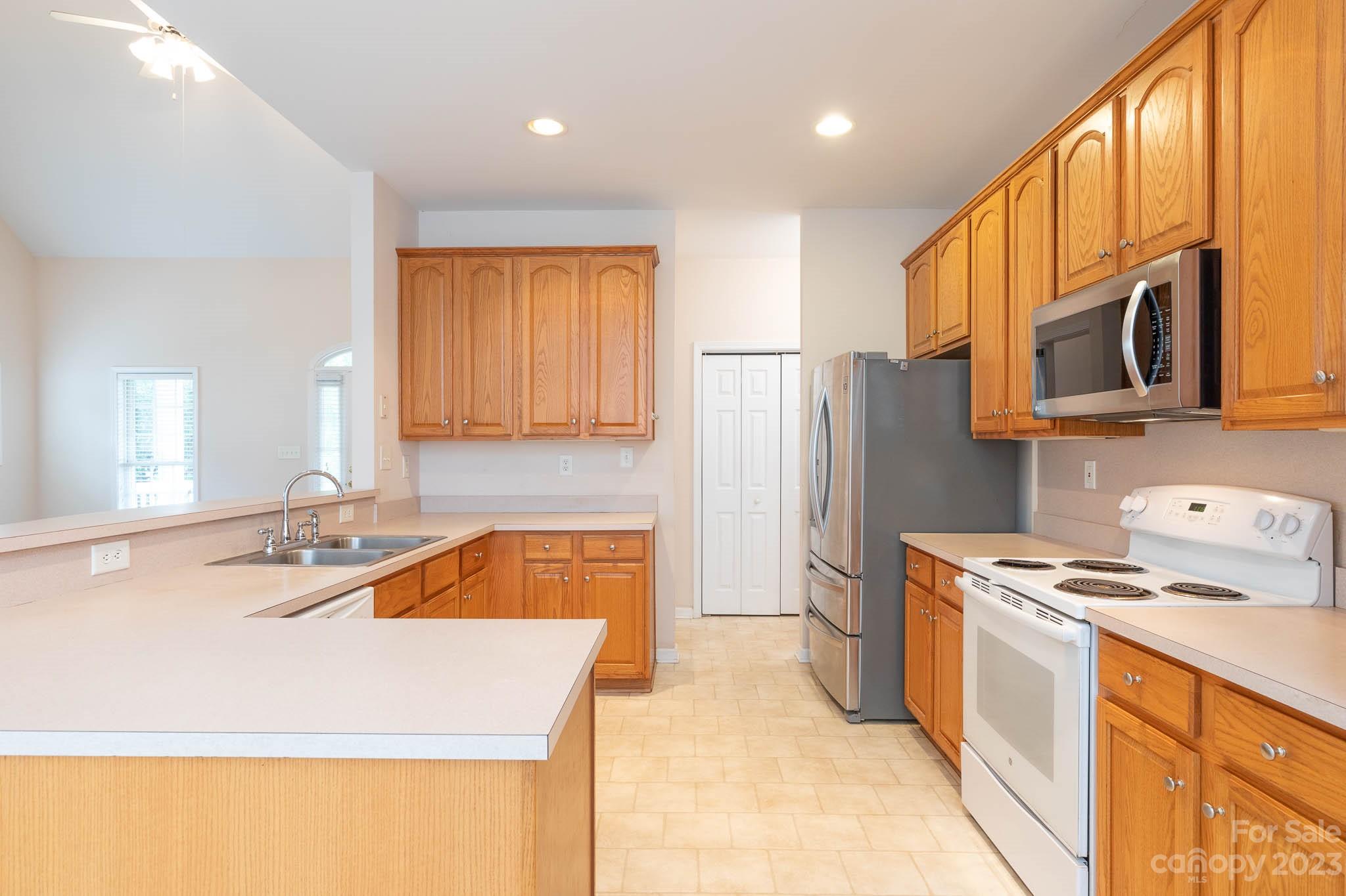 Savannah Place - Residential