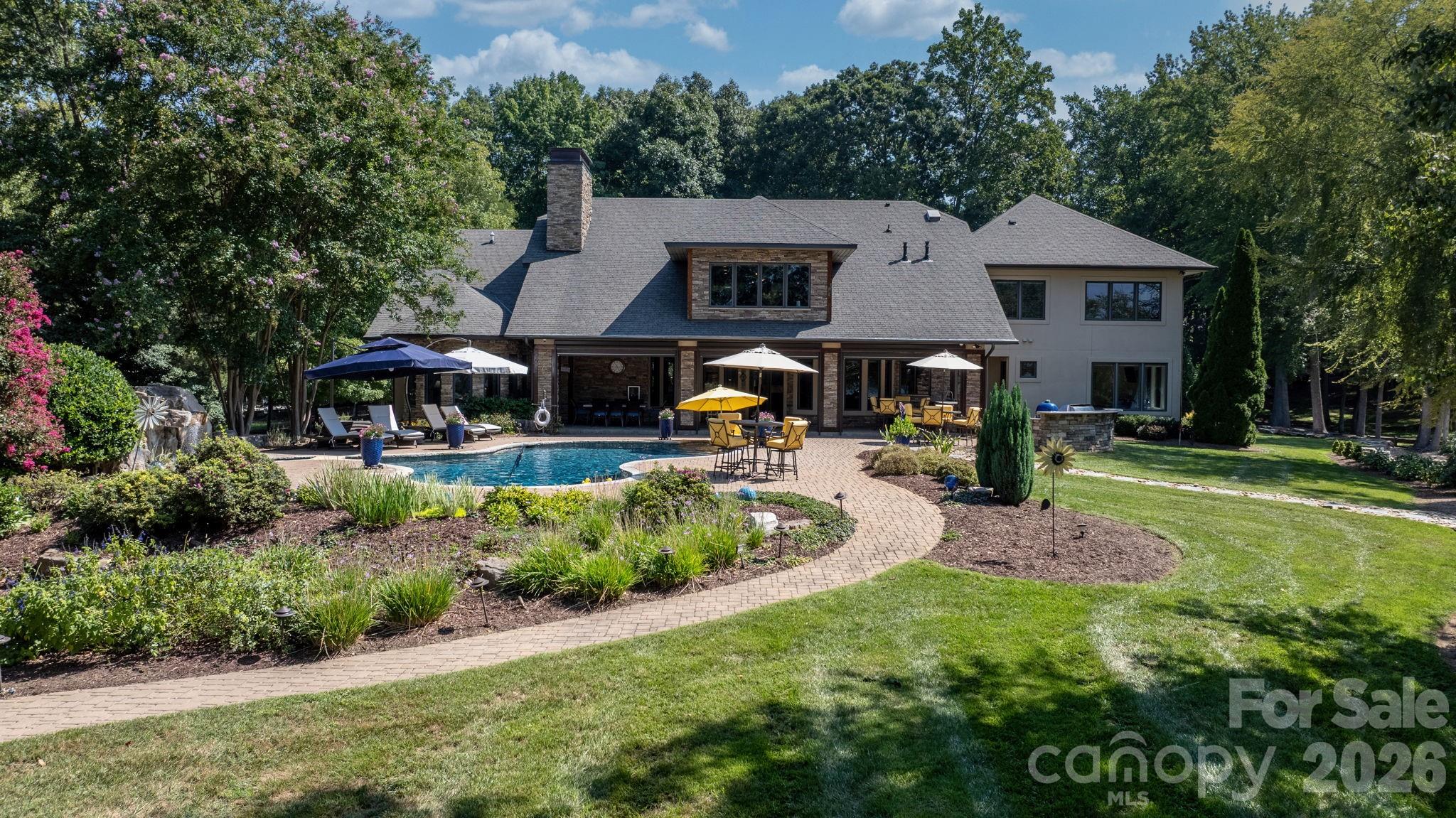 9305 White Ibis Court