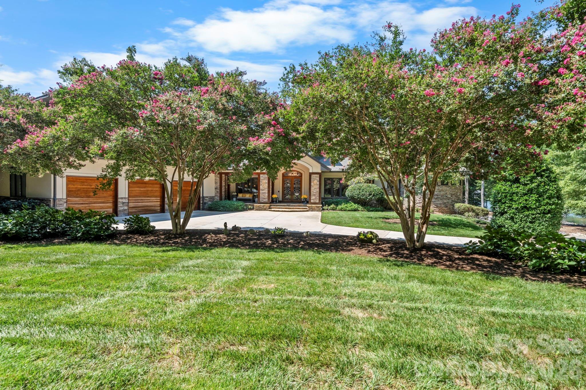 9305 White Ibis Court