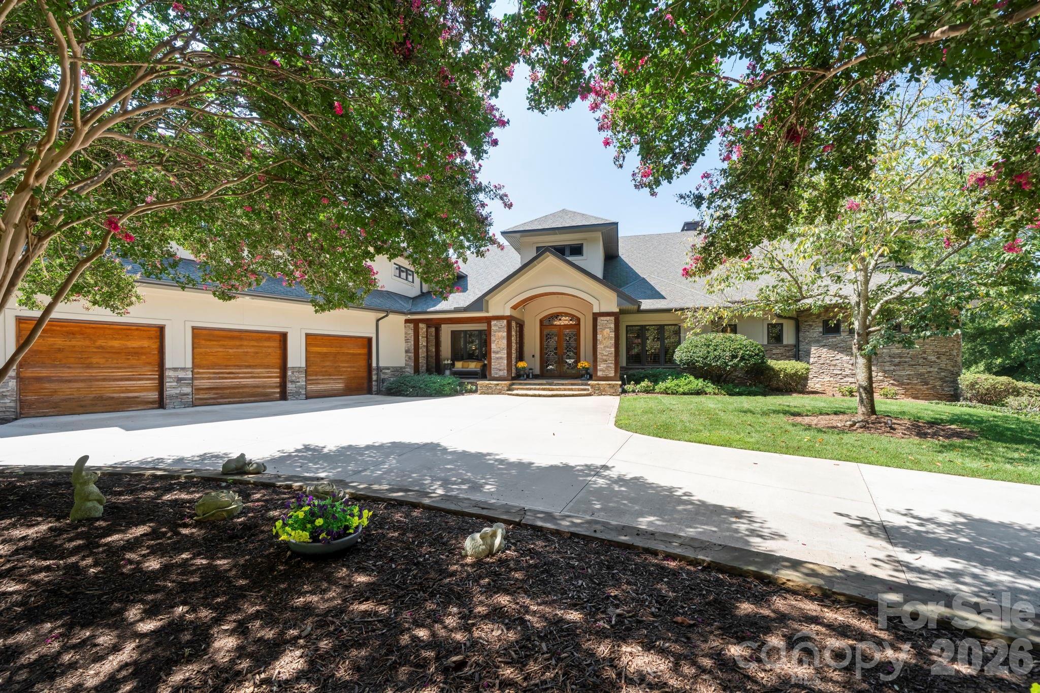 9305 White Ibis Court