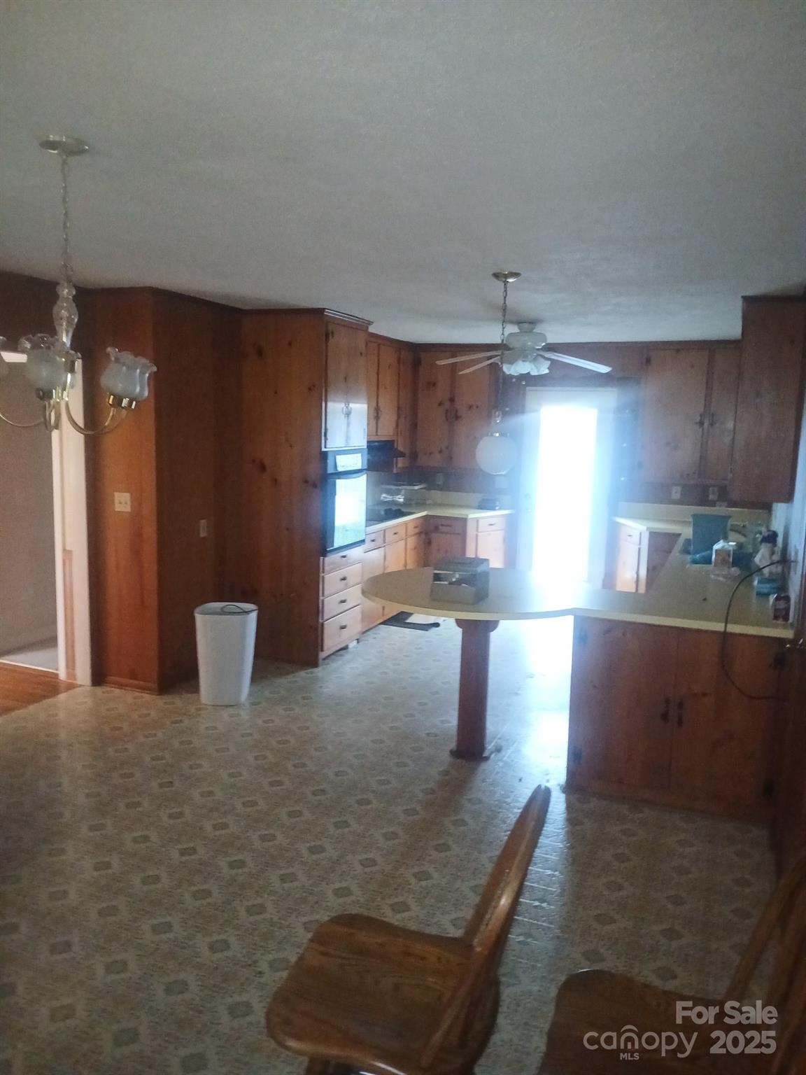 2815 Highland Drive