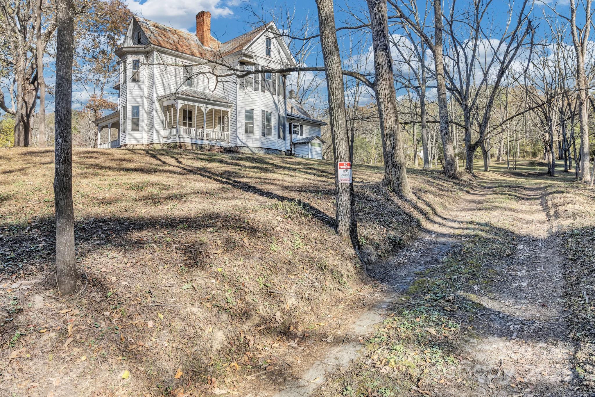 143 Sharon Road