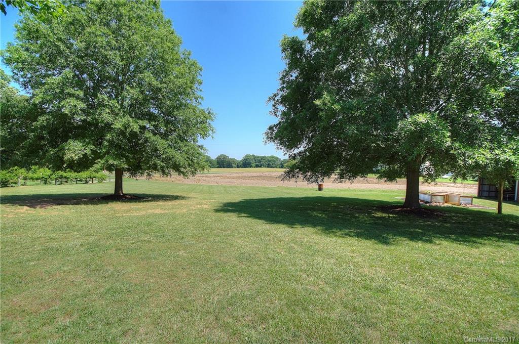 Colonial Oaks - Residential