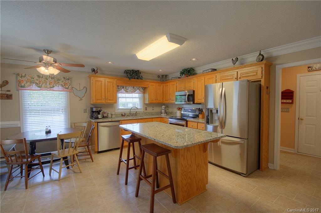 Colonial Oaks - Residential