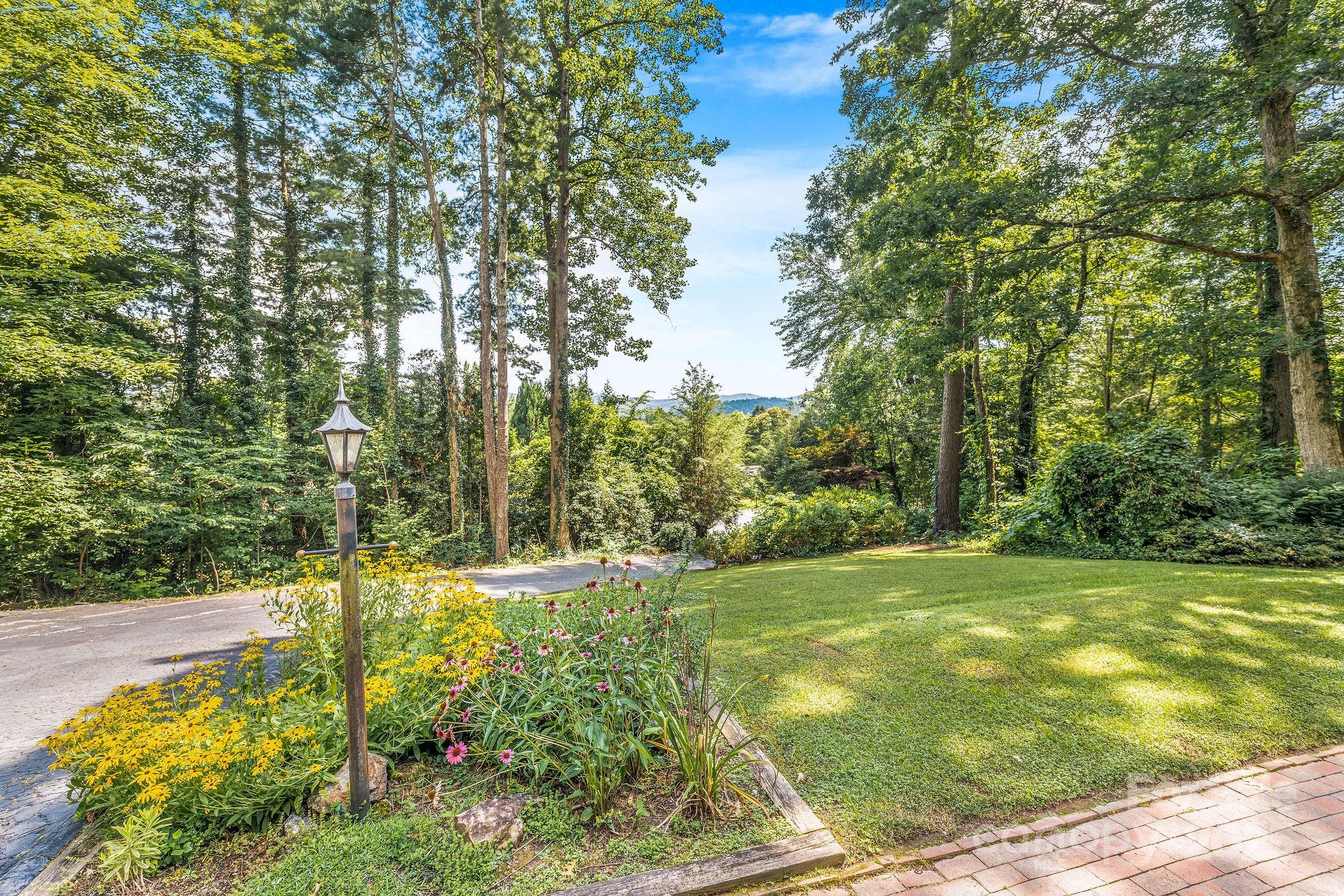 119 Yardley Court