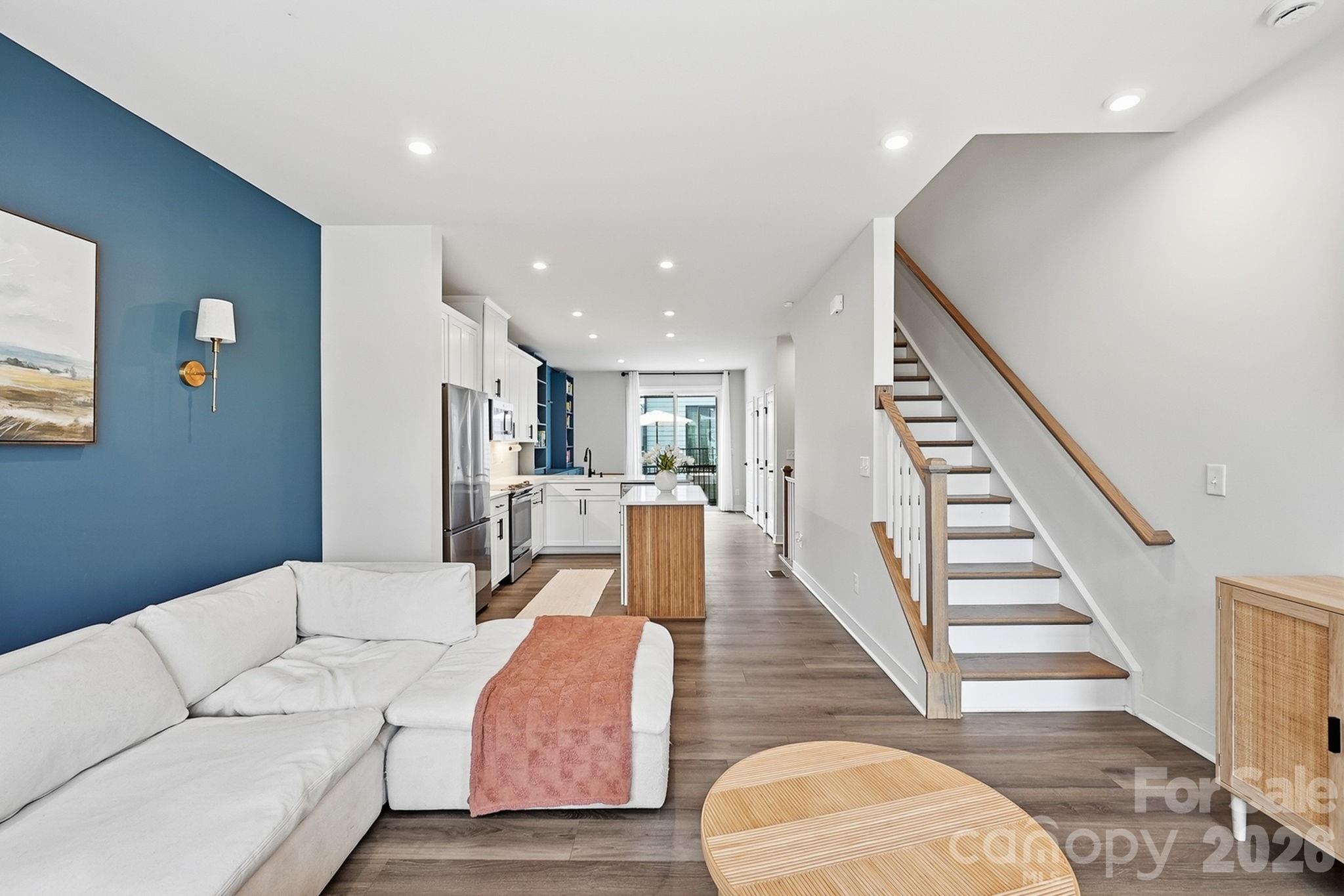 1063 Simcoe Lane