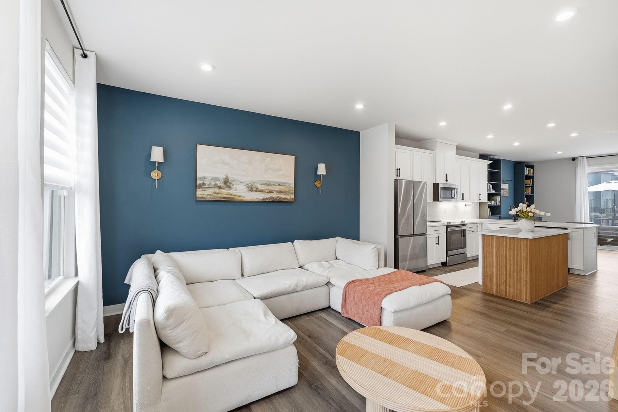 1063 Simcoe Lane