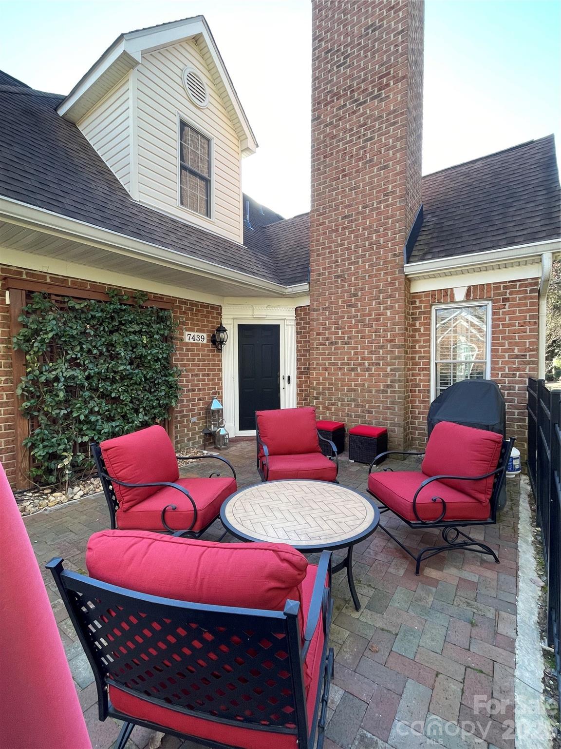 7439 Hurstbourne Green Drive