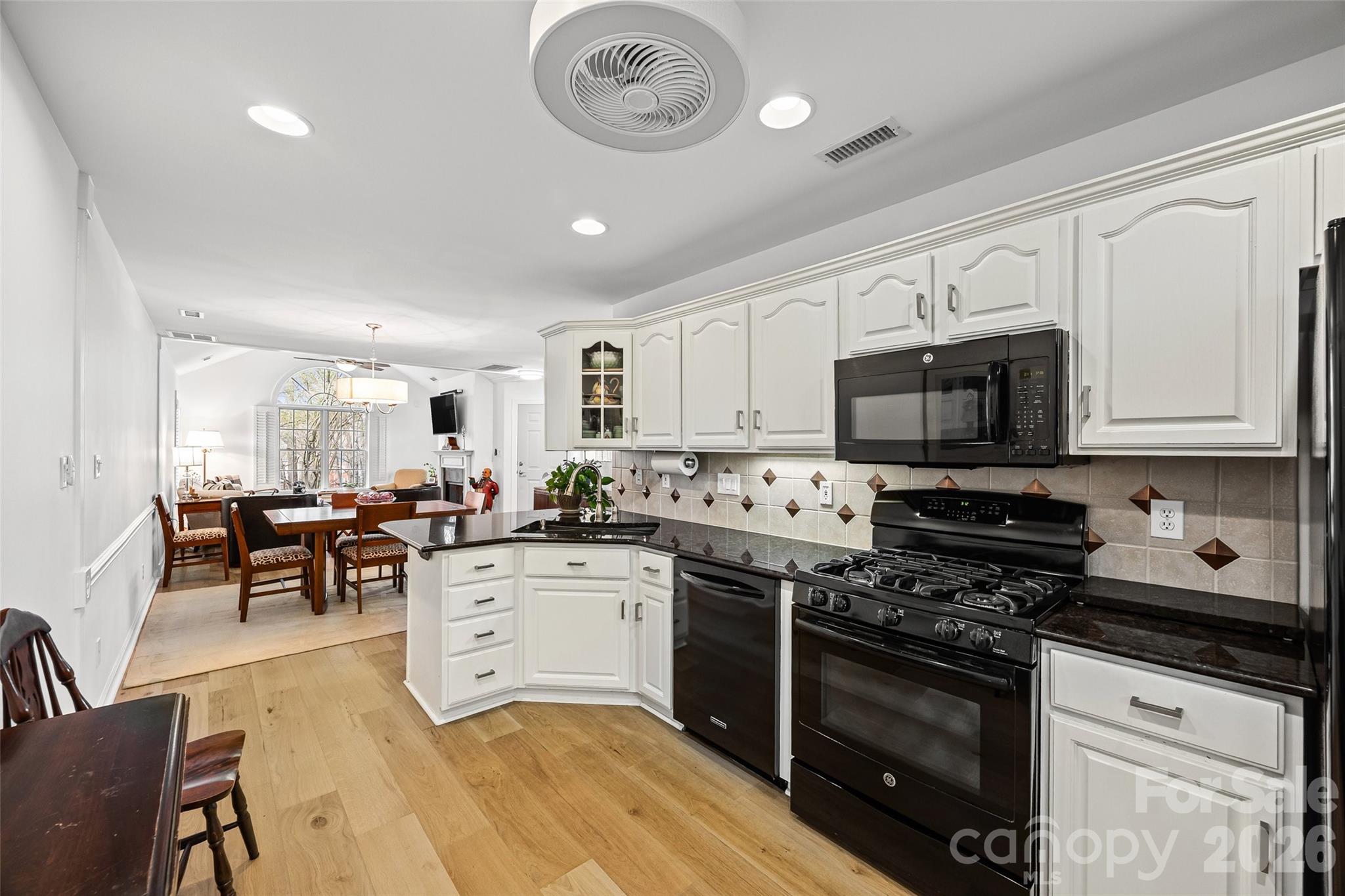 Greenhurst at Piper Glen - Residential