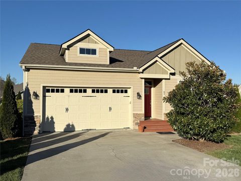 Photo of 82 Blacksmith Run Drive, Hendersonville, NC 28792 (MLS # 4363924)