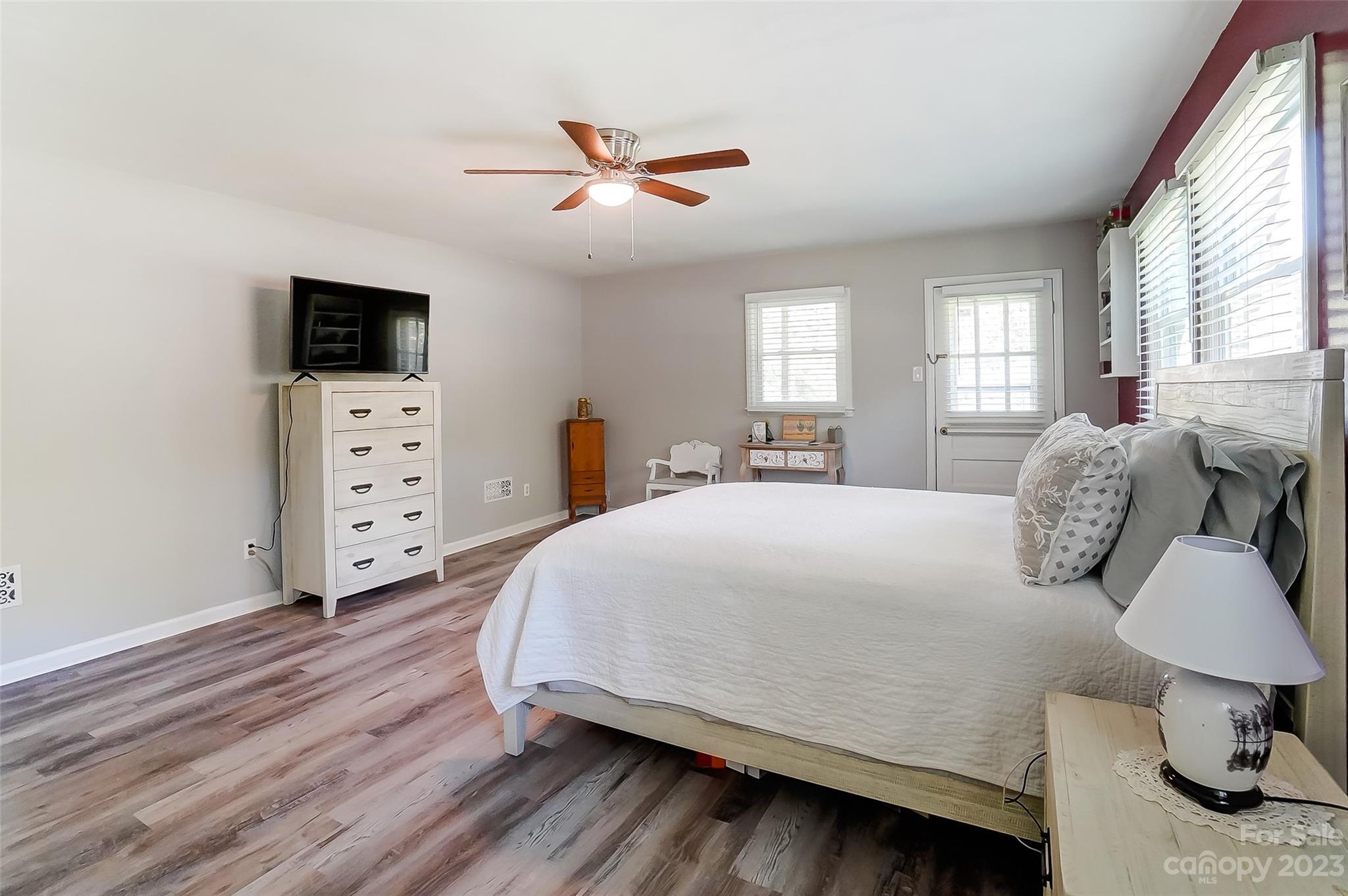 Sleepy Hollow - Residential