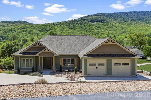Photo of 141 N Crab Meadow Drive, Hendersonville, NC 28739 (MLS # 4373376)