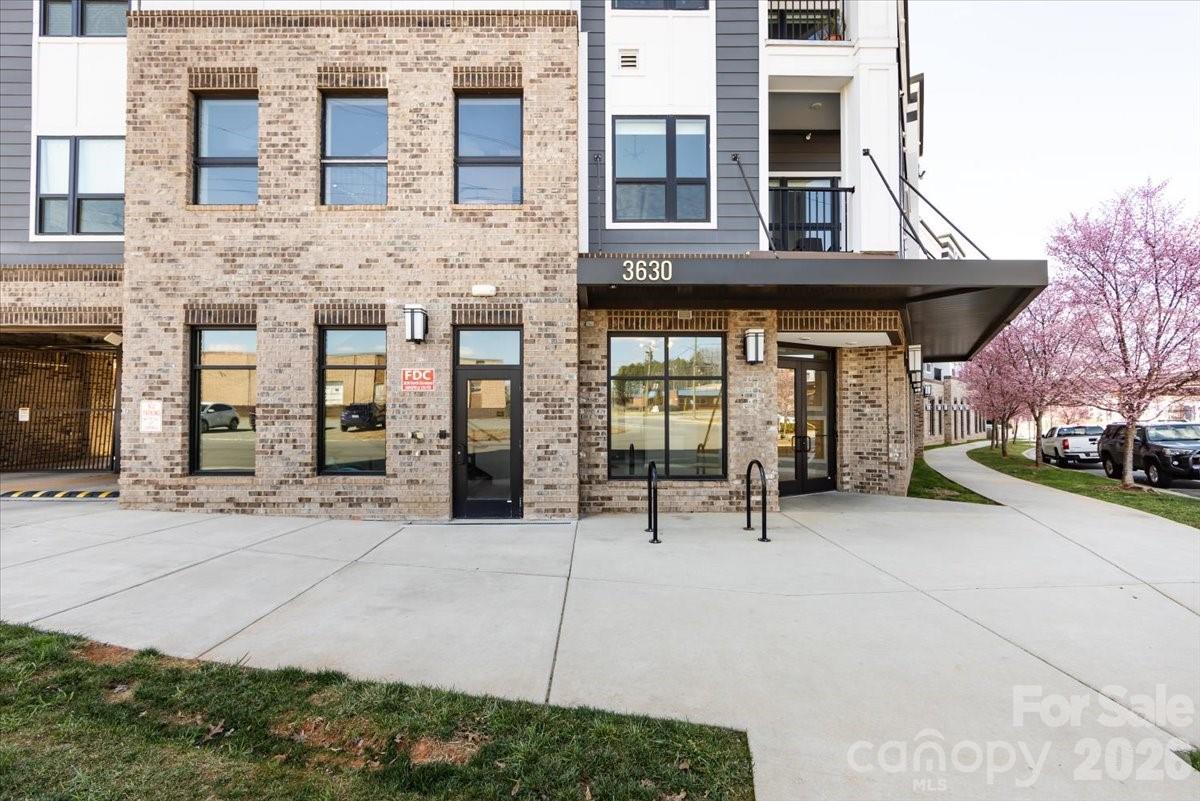 3630 N Davidson Street