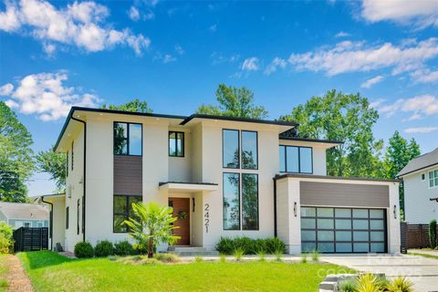 2421 Roslyn Avenue Charlotte NC 28208