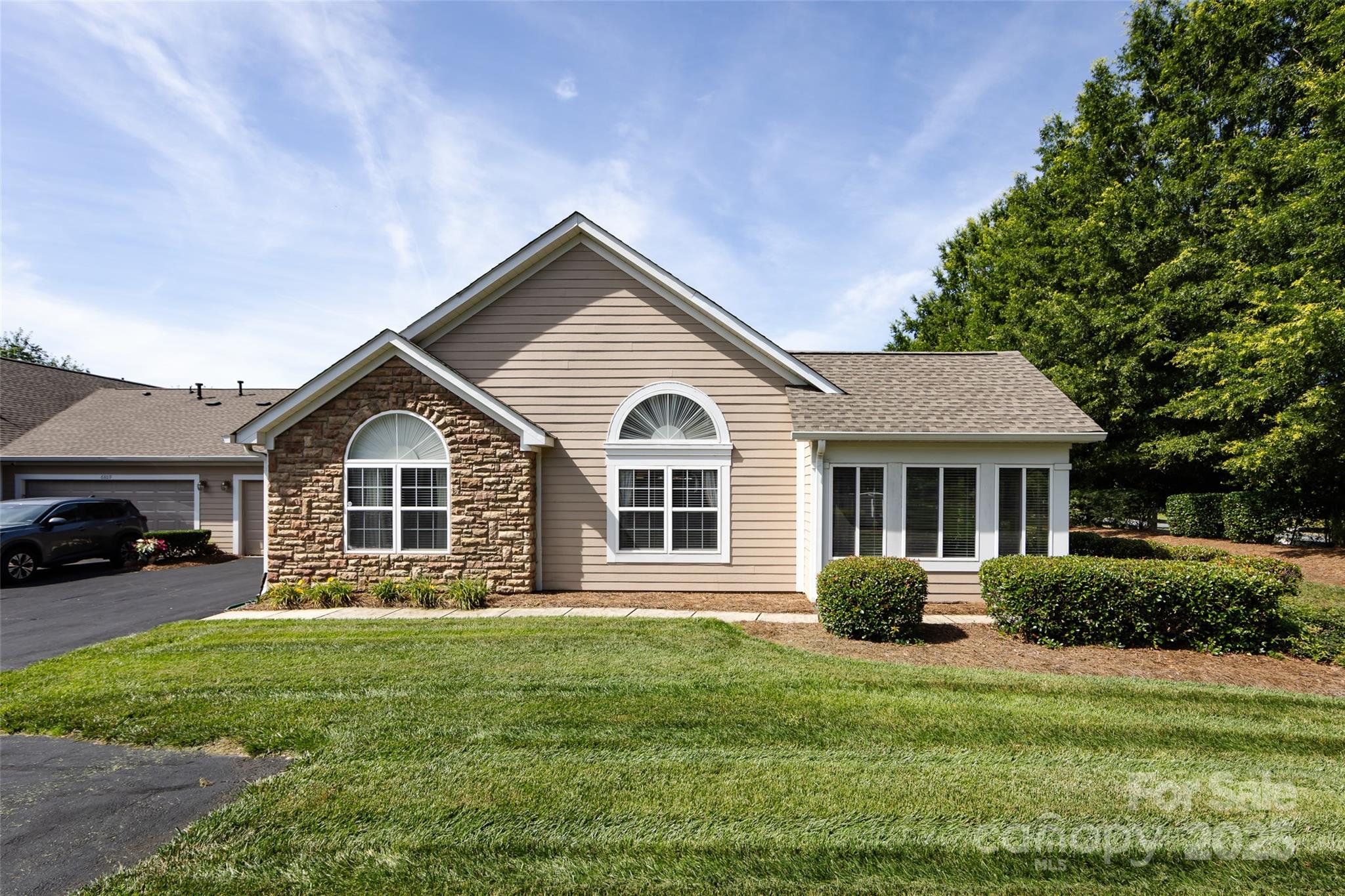 6811 Ledgestone Place