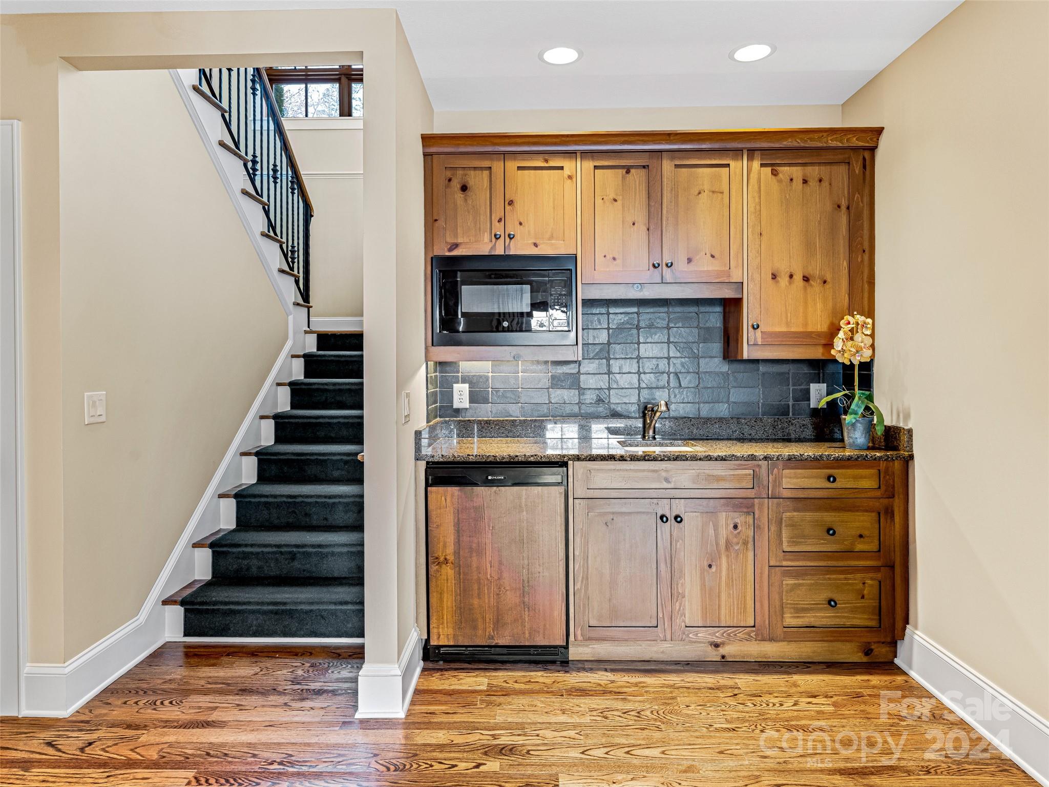 Straus Park - Residential