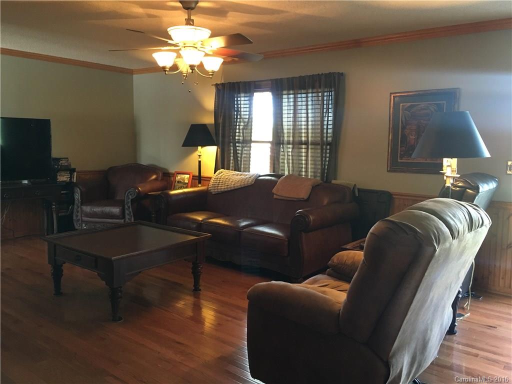 dewey Beam Estates - Residential