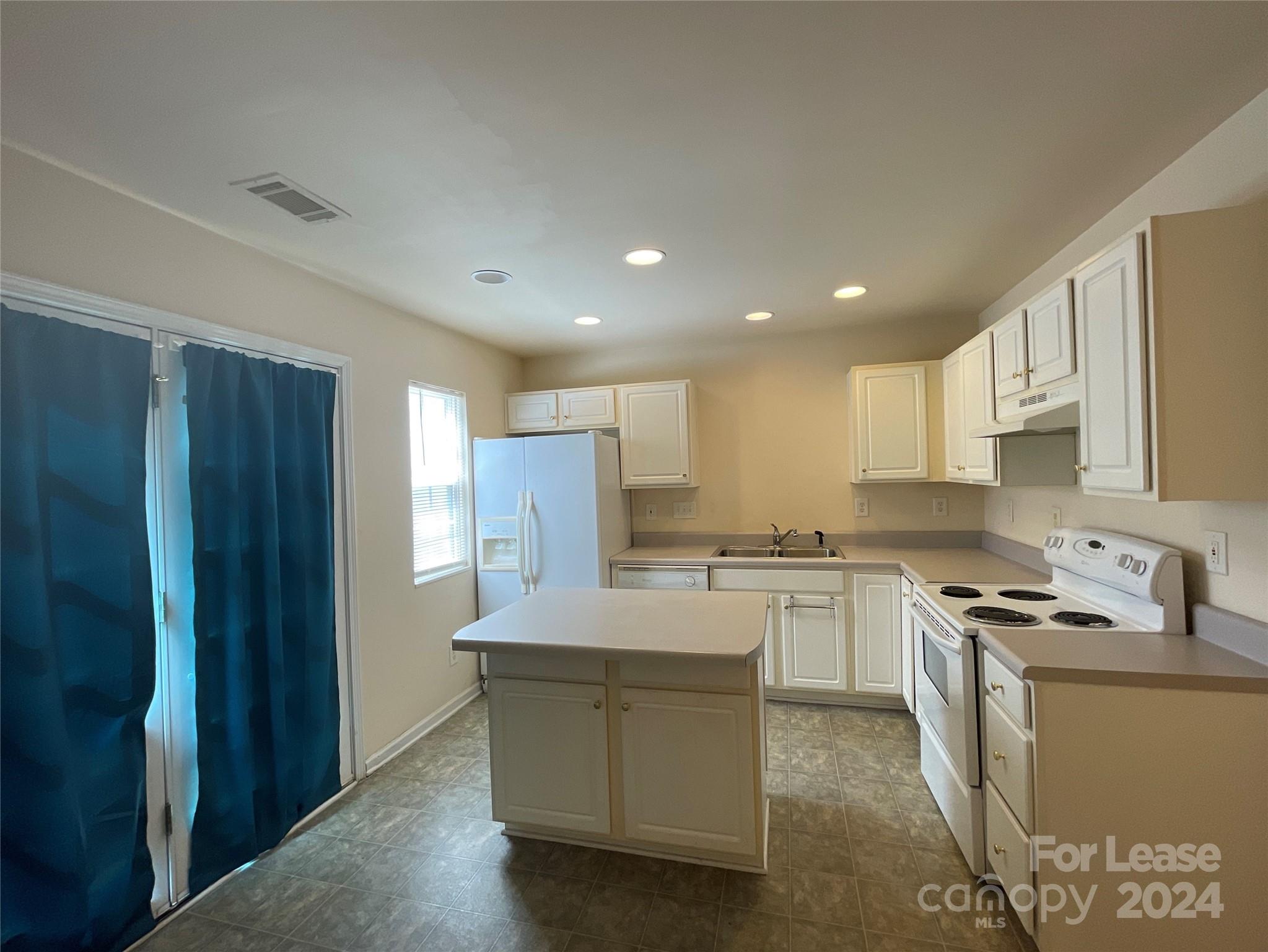 Lexington Commons - Residential Lease