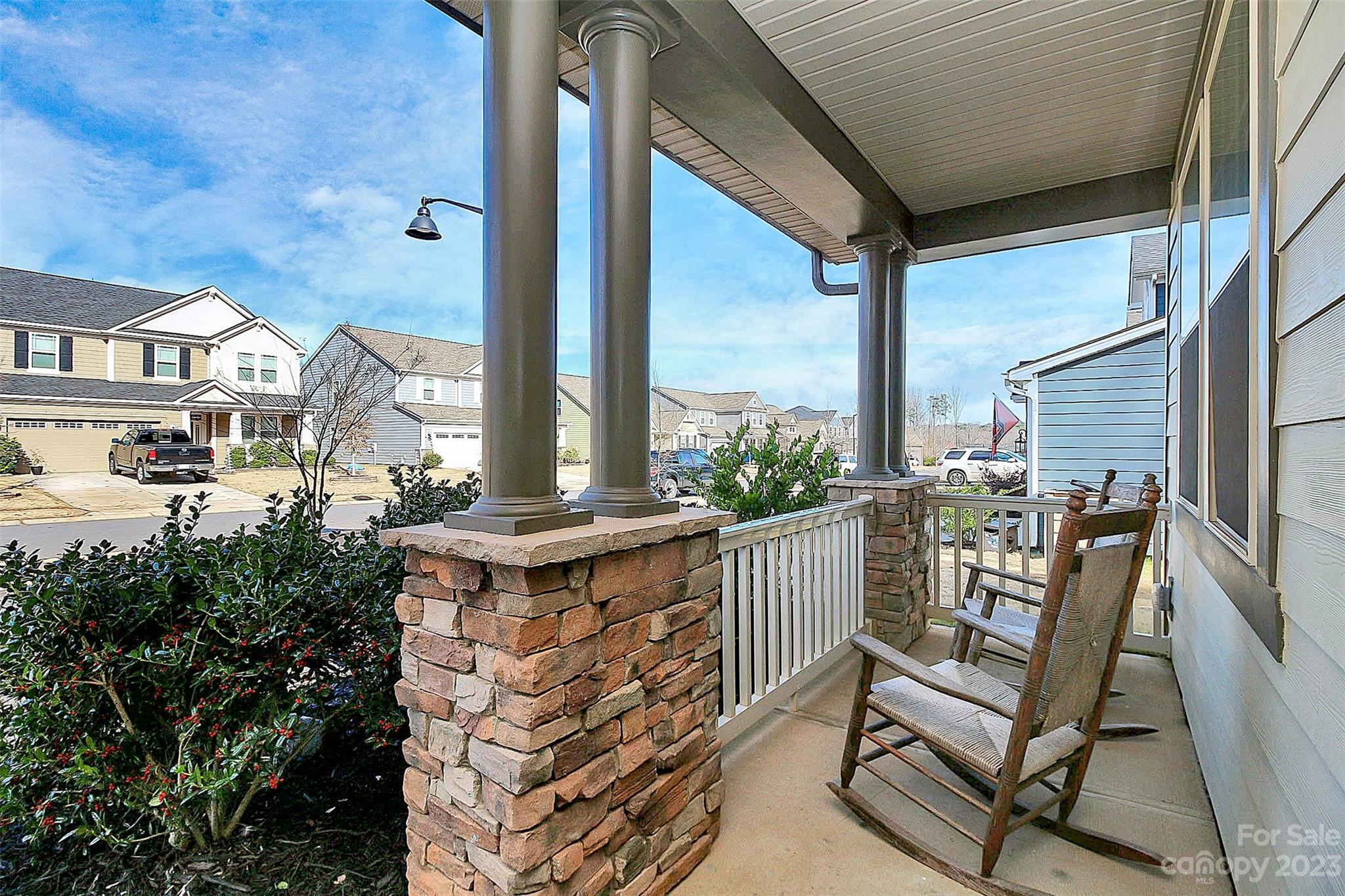 Lake Crest - Residential