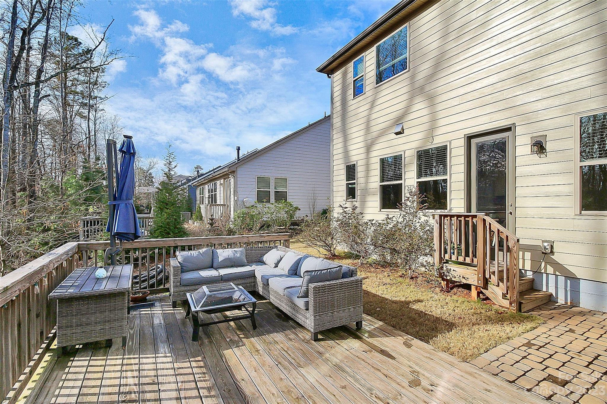 Lake Crest - Residential