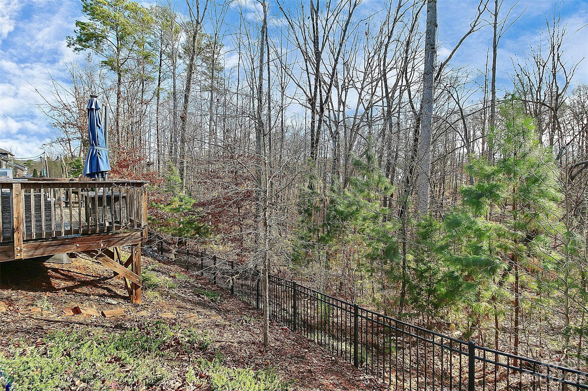 Lake Crest - Residential